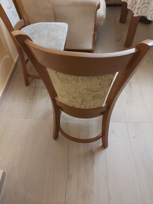 Дървени  столове