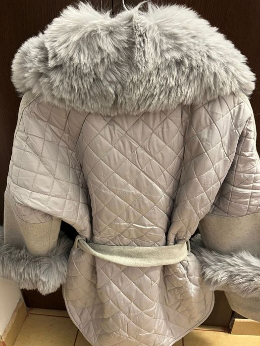 Vând palton damă cu blană