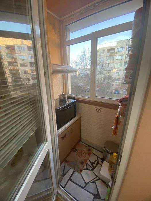 Продава се Тристаен апартамент в Плевен, Дружба 3 - 82 кв.м за 1464 €/кв.м - Снимка #12
