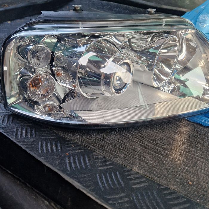 Far nou xenon vw sharan dreapta 2000-2009