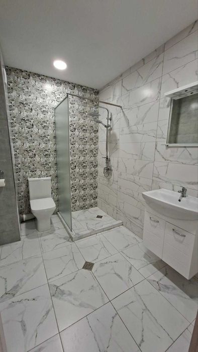 Дава се под наем Тристаен апартамент в София, Център - 100 кв.м за 850 € - Снимка #4