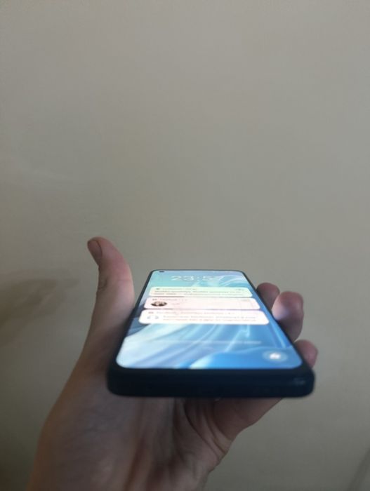 Телефон Oppo reno 7