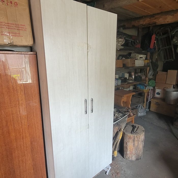 Продам шкаф  с антрисолью новый