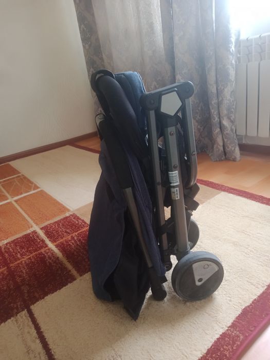 Детская коляска в очень хорошем состоянии