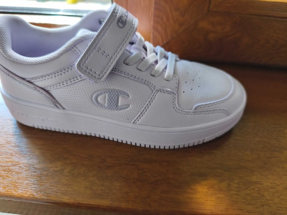 Adidași Champions