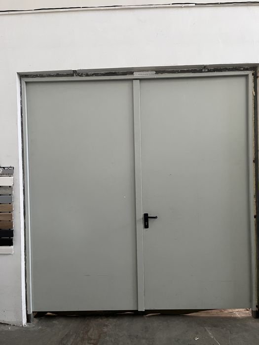 Врата за склад ОГНЕУПОРНА