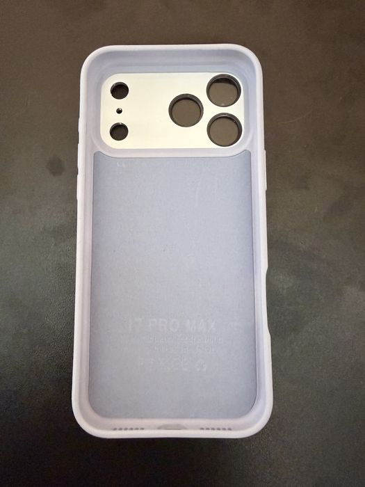 Iphone pro max case лилав