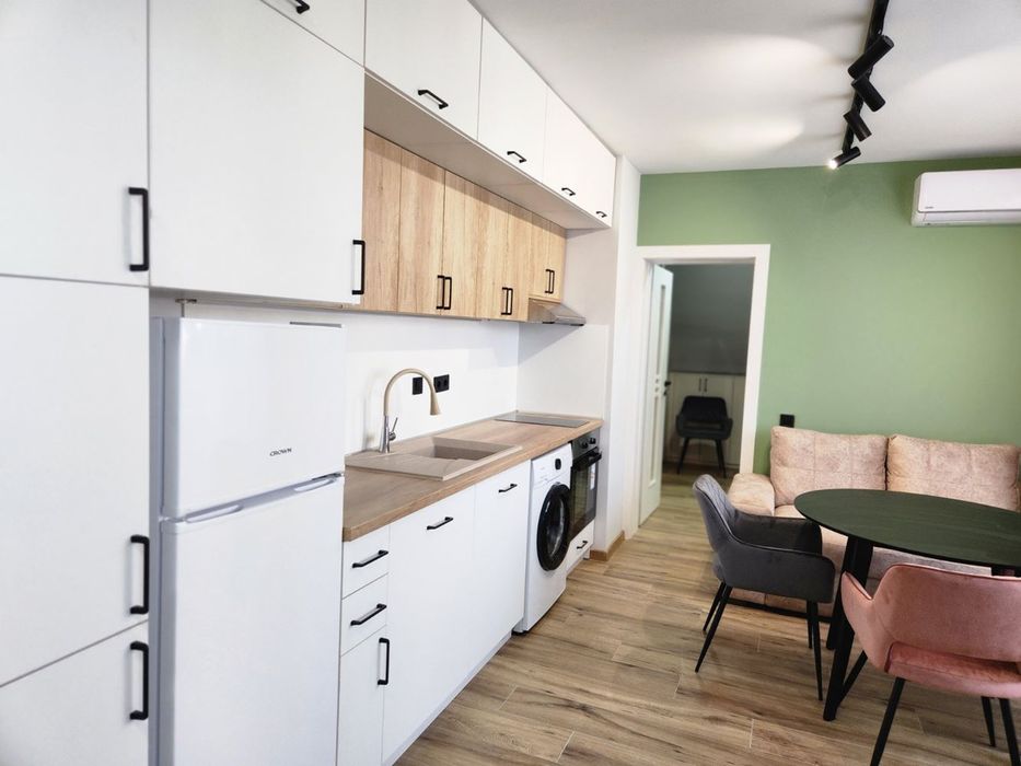 Дава се под наем Тристаен апартамент в София, Люлин 10 - 90 кв.м за 699 € - Снимка #1