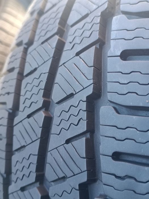 225/65/16 С Michelin Дот 2923