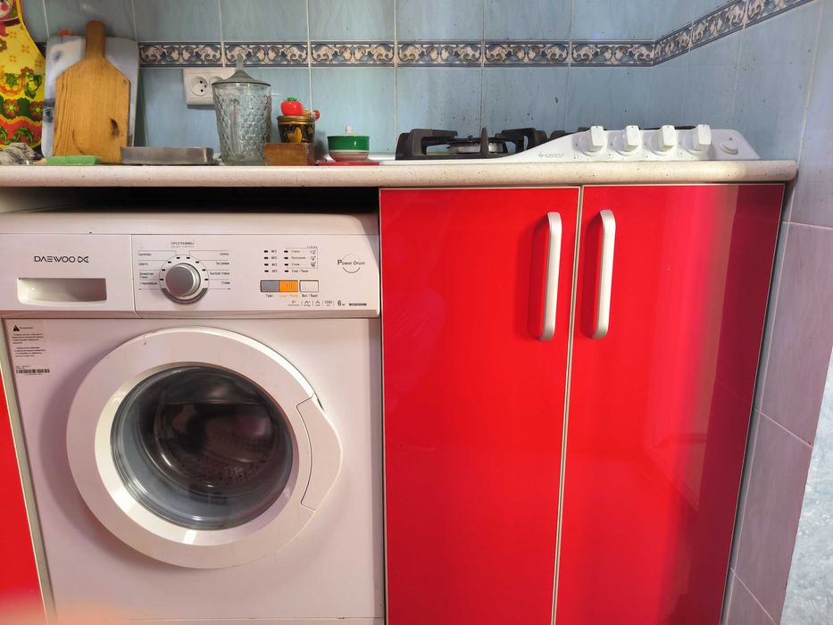 Продается 3 ком квартира Risoviy bozor oldida 3 xona kvartira sotiladi