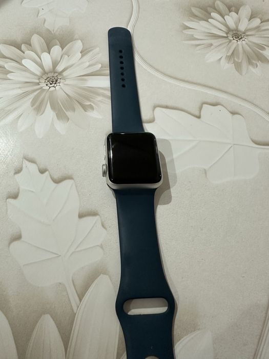 Продам apple watch 3 38см
