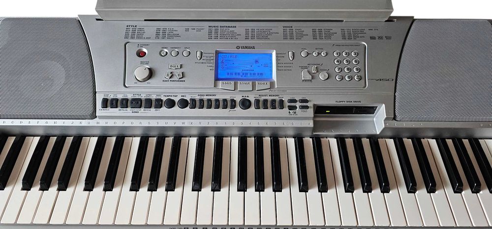 Orga / sintetizator / pian electronic Yamaha model PSR 450