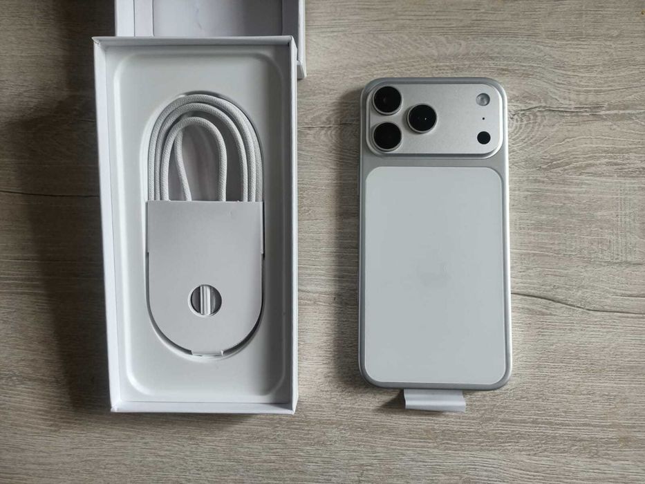 iPhone 17 Pro Max. Память 512 Gb. new lux Сopy на Аndroid