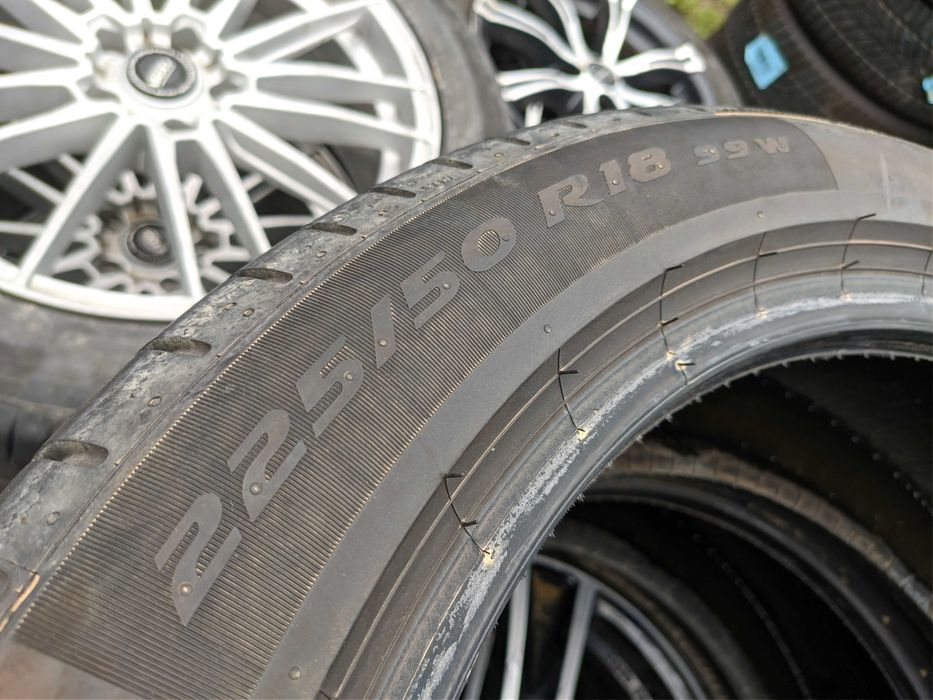 2бр Летни гуми 225 50 18 - Pirelli
