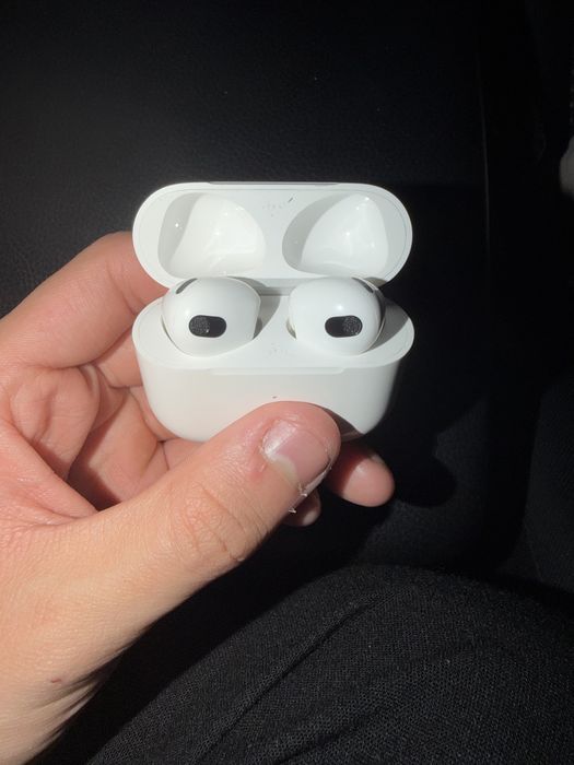 Airpods 3.
