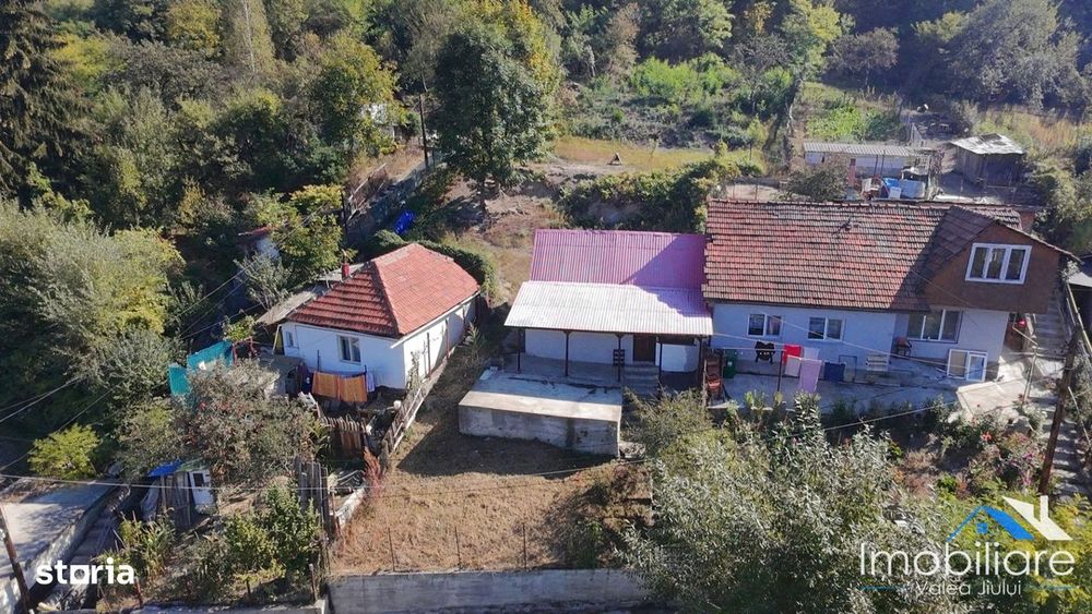 Casa 2 camere de vânzare – Str. Tăbăcari | Petroșani
