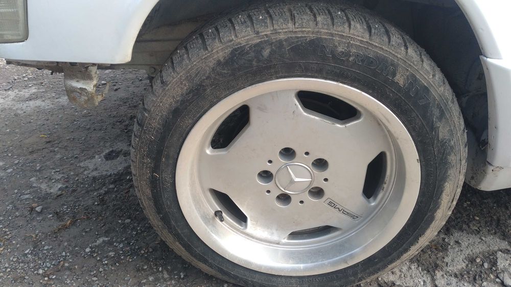 Диски Amg с шиннами R16 в отлинном состояние