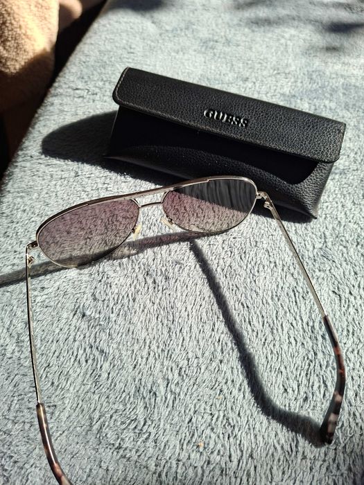 Слънчеви очила Guess