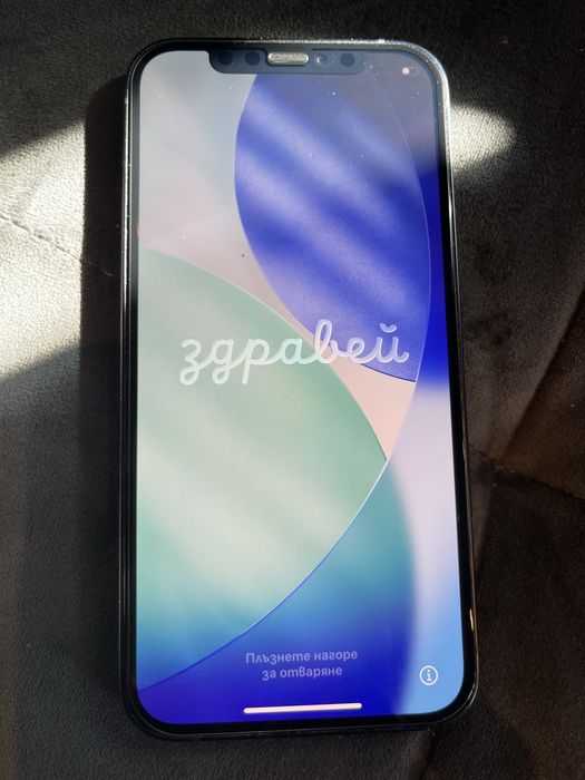iPhone 12 128GB като нов +7калъфа и 3 неизползвани протектора