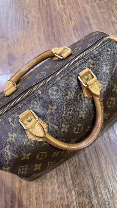Louis Vuitton Speedy