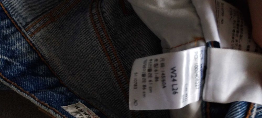 Blugi Levi's crop