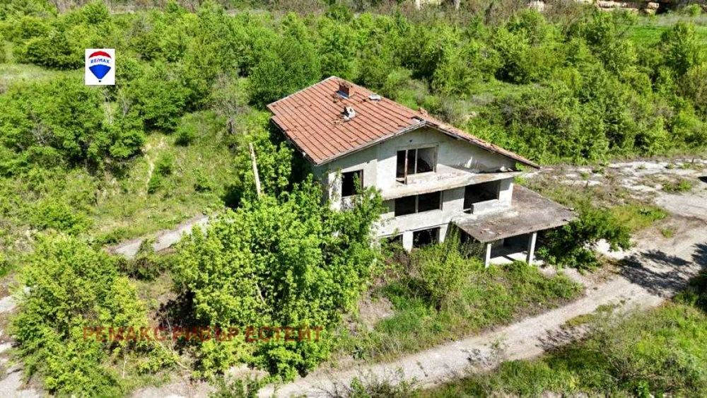 Продава се Парцел в с. Басарбово, Област Русе - 6249 кв.м за 33 €/кв.м - Снимка #1