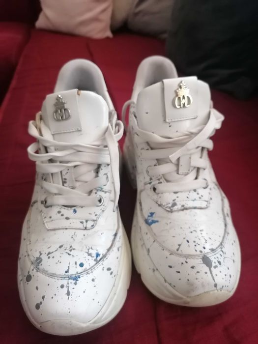 Дарис на платформа номер 39