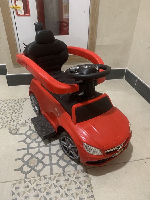 Детская машинка толкунок