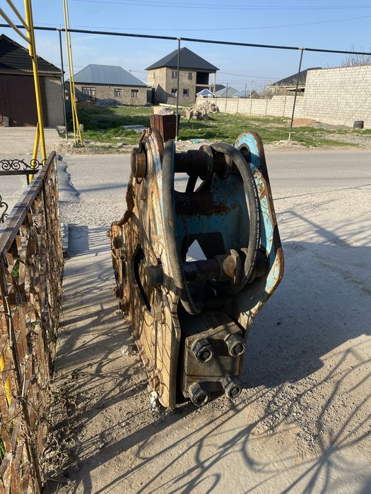 Hyundai 3000 гидромолот