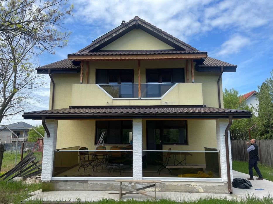 Balustrada de sticla