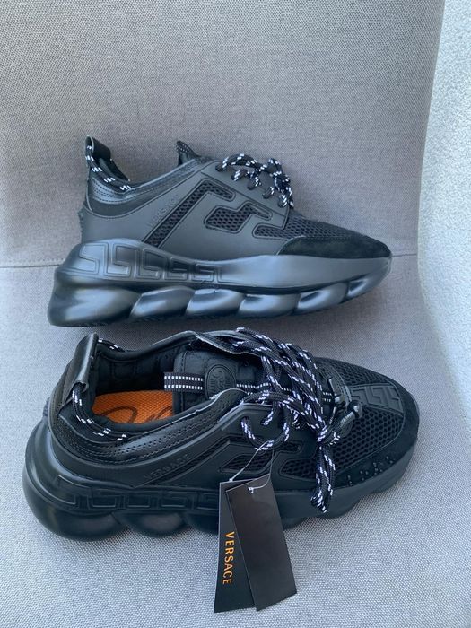 Versace chain reaction negrii