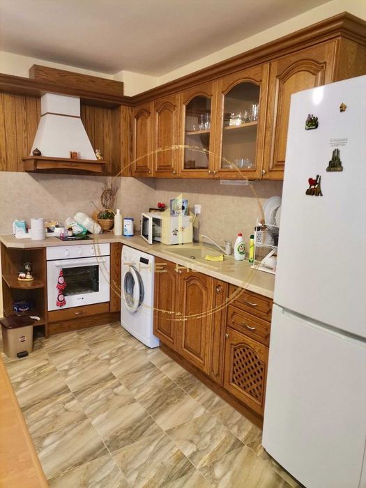 Дава се под наем Двустаен апартамент в Варна, Конфуто - 75 кв.м за 450 € - Снимка #1