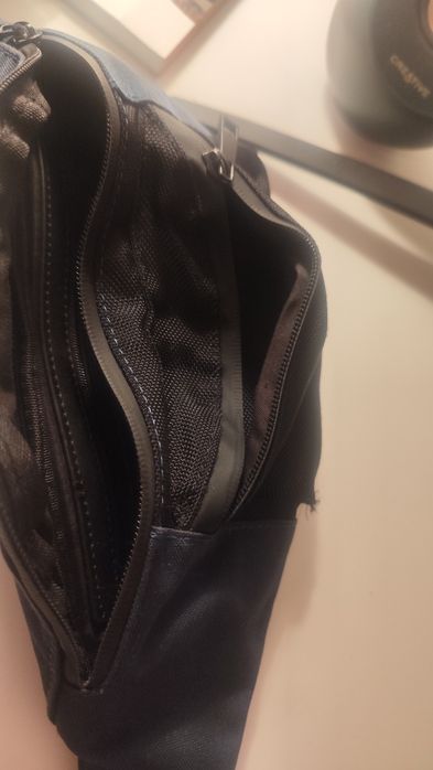 Чанта за кръст - тъмно синьо