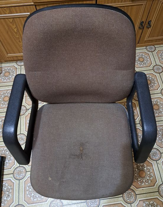 Продам офисное кресло