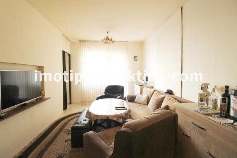 Продава се Многостаен апартамент в Пловдив, Център - 115 кв.м за 1153 €/кв.м - Снимка #3