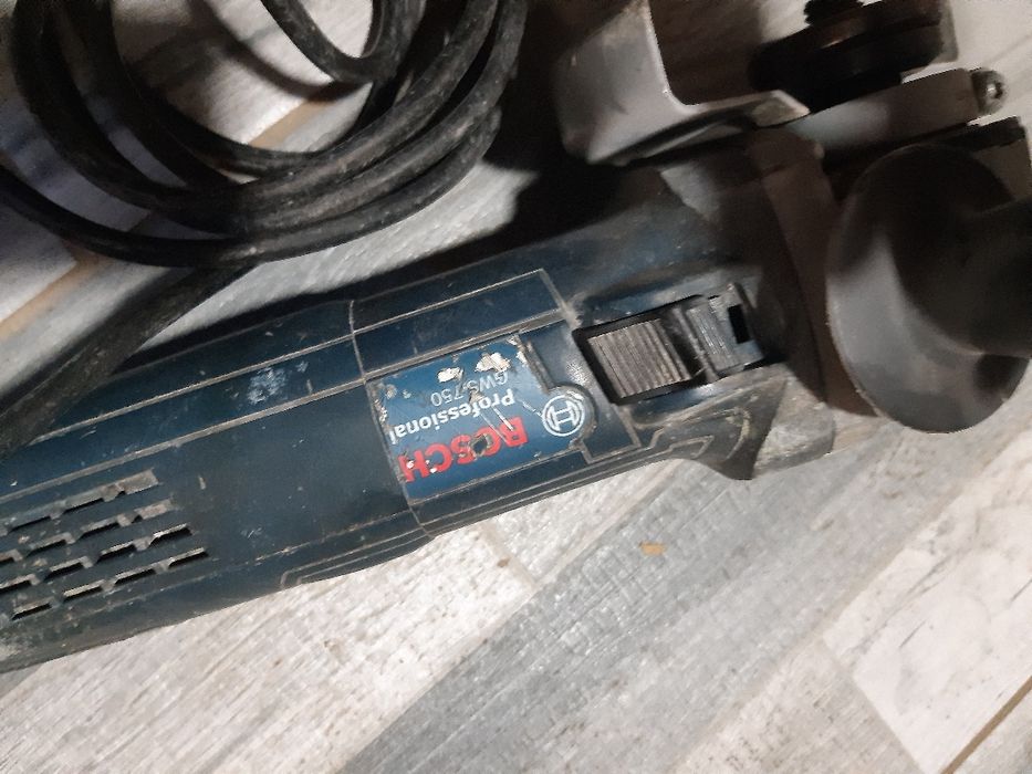 Polizor flex unghiular Bosch GWS 750
