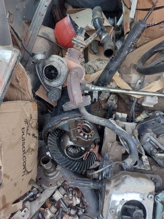 Land Rover Discovery 200 и 300 на части