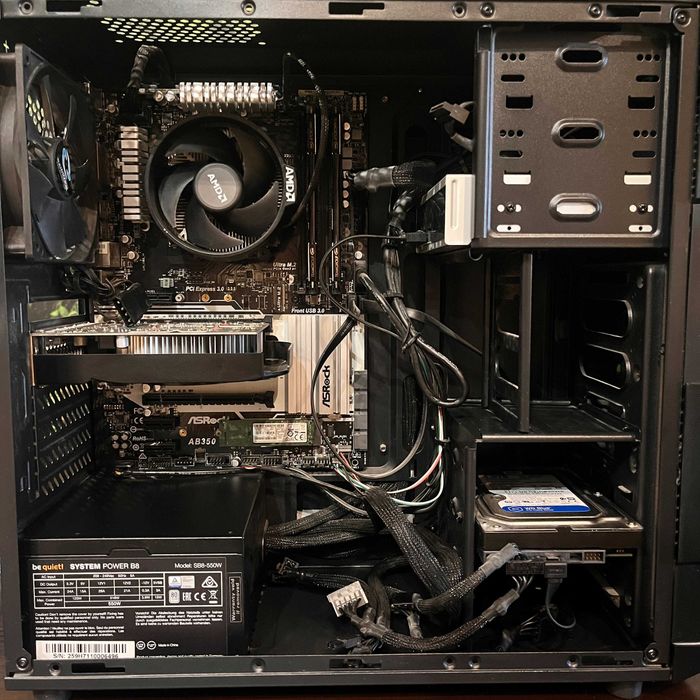 Бюджетен Геймърски Компютър: Ryzen 5, GTX 1050 Ti, 16GB RAM, SSD+HDD