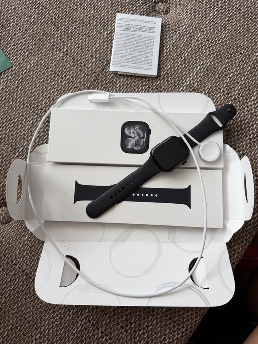 Apple Watch Series 11 46mm jet black