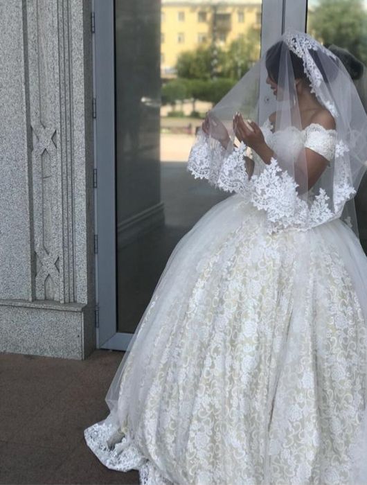 Свадебное платье