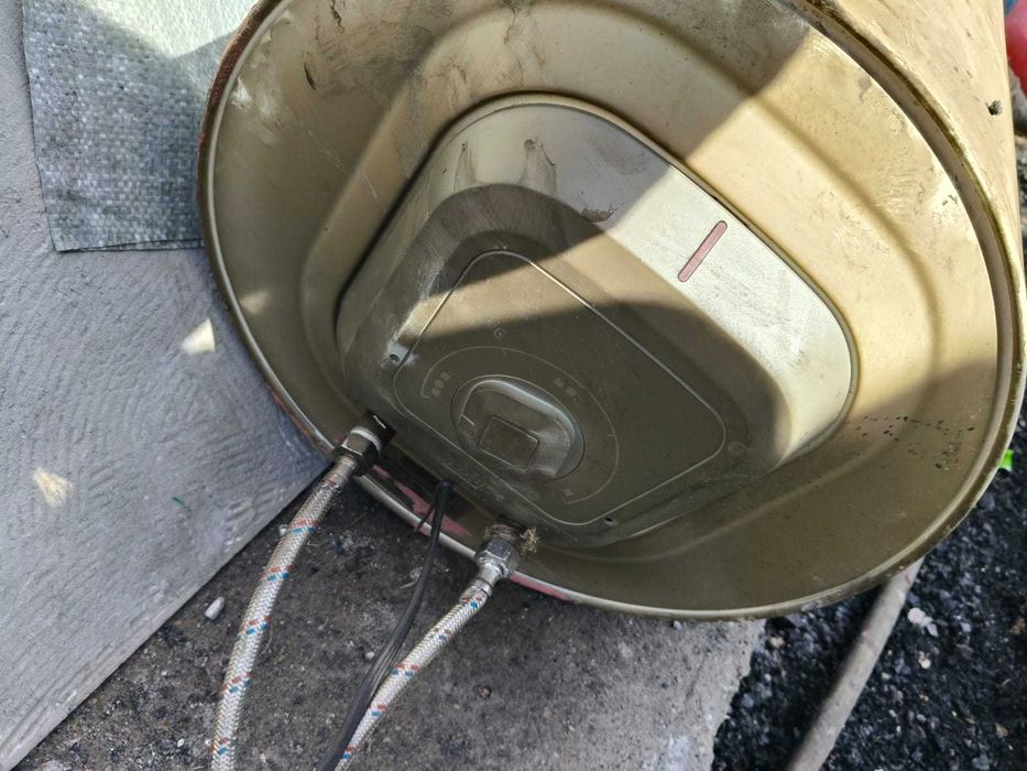 Продам бойлер Аристон