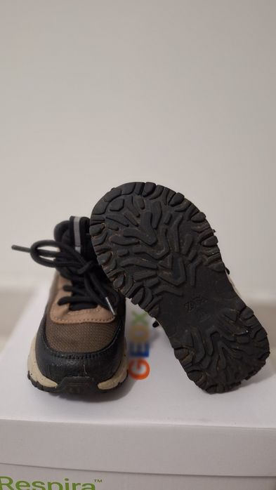 Боти за момче ZARA