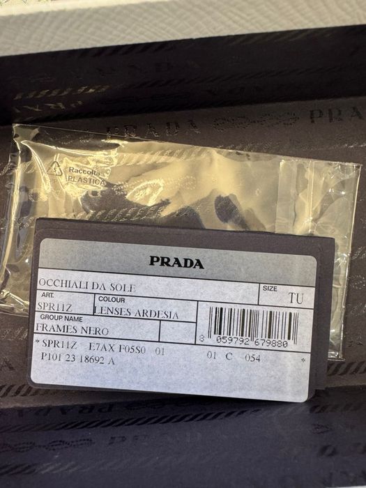 Prada очки оригинал