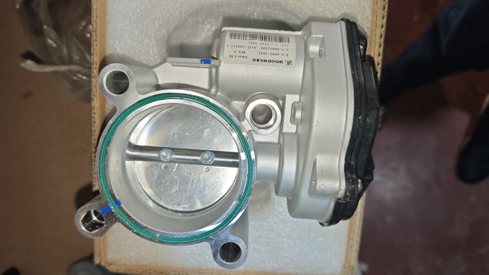 Заслонка , газ вичай мотор Howo Sitrak