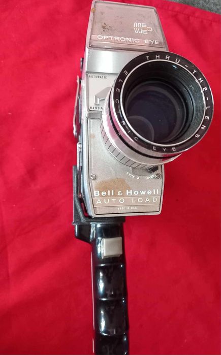 Cameră de filmat Bell & Howell