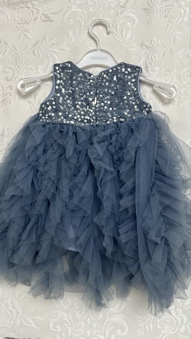 Продам платье для девочки