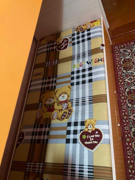 продаю двухъярусную кровать