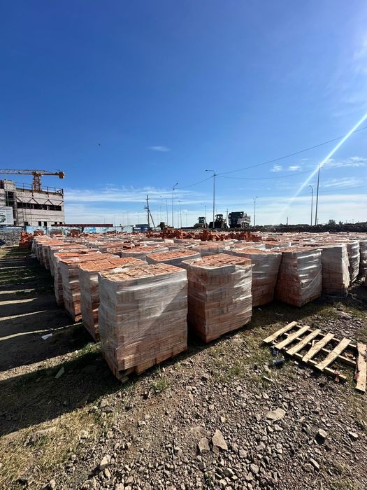 Продам керпич полутырный одинарный