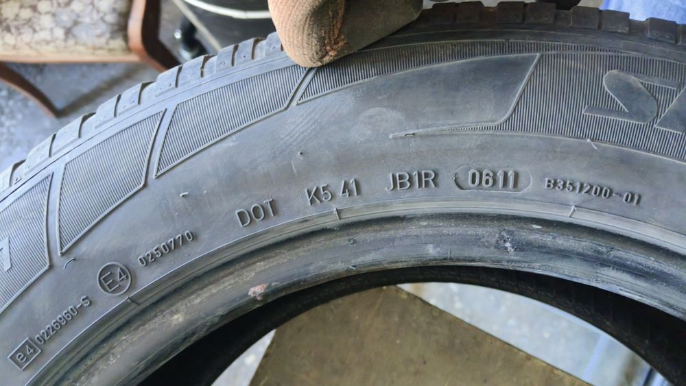 Продам шины 225х60хr17