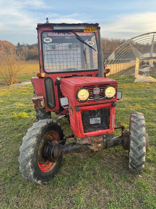 tractor UTB  445 DTC